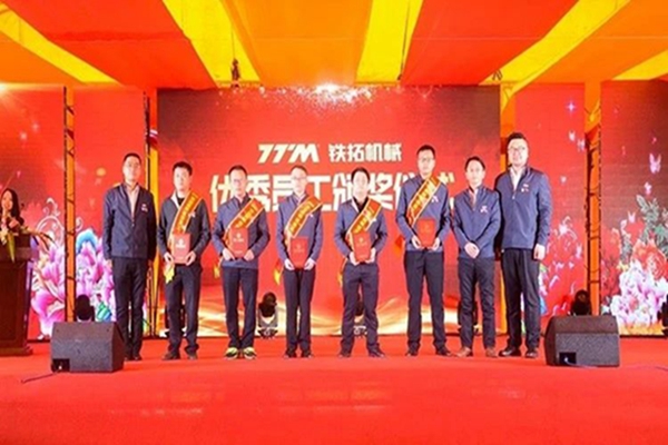 02.jpg